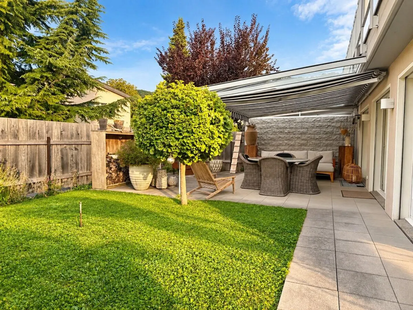 Casa bifamiliare ben tenuta di 4,5 stanze con giardino naturale in una zona tranquilla... - Foto 11 di 12