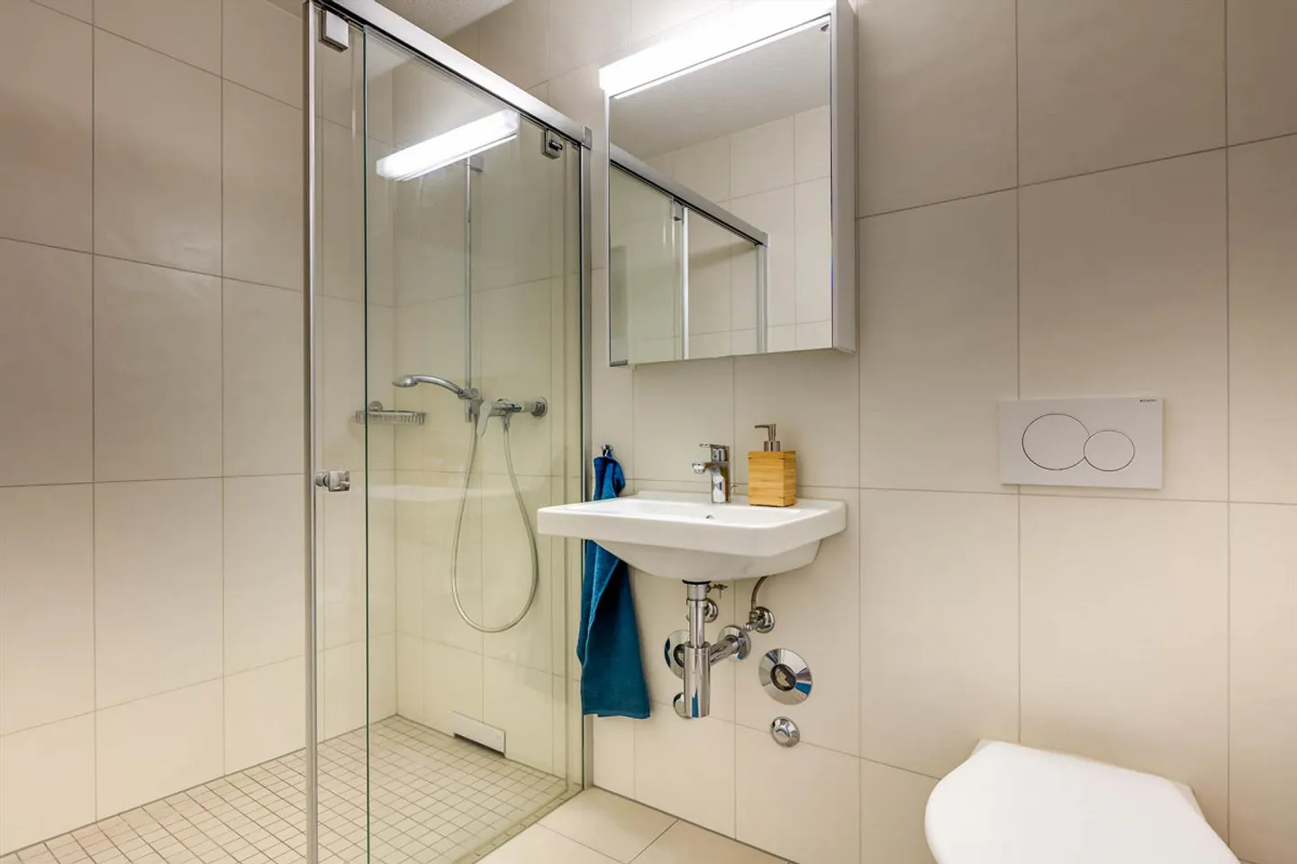 Appartamento moderno a Nürensdorf - Foto 4 di 6