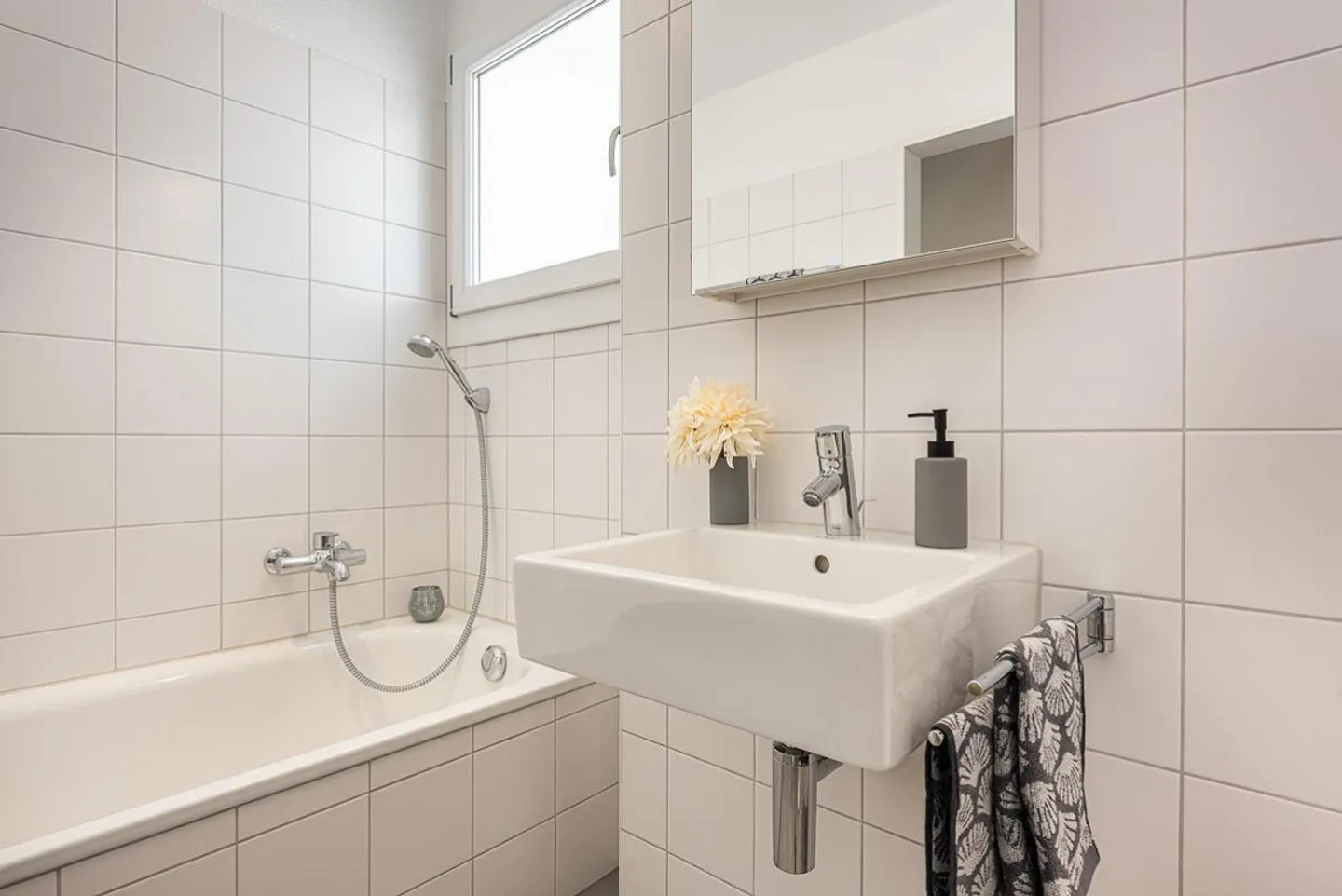 Appartamento moderno a Nürensdorf - Foto 5 di 6