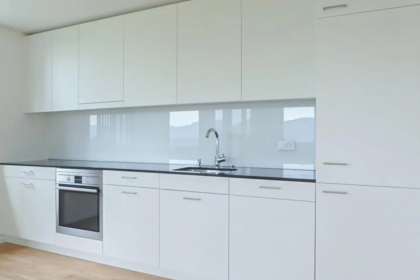 Appartement de rêve avec une vue magnifique ! - Photo 2 sur 8