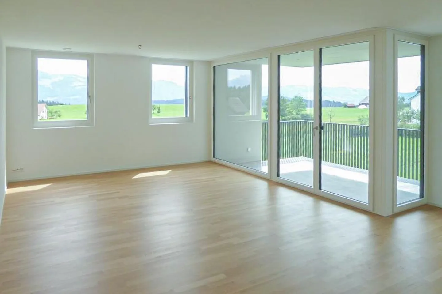 Appartement de rêve avec une vue magnifique ! - Photo 3 sur 8