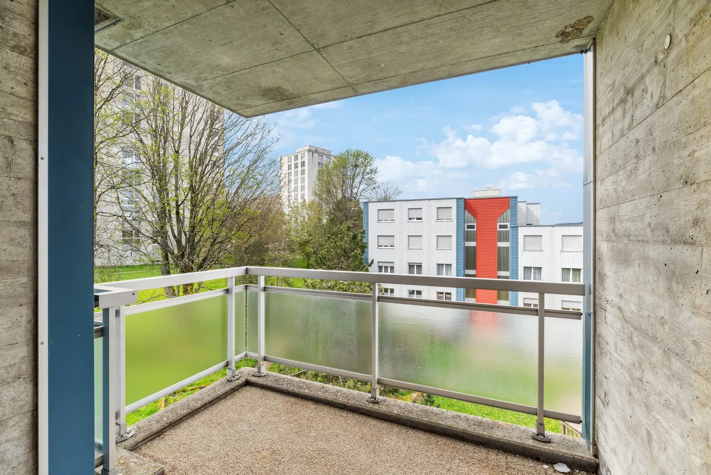 Appartement spacieux avec balcon - Photo 11 sur 12