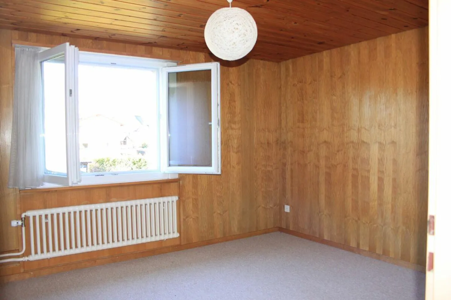 Charmantes Einfamilienhaus mit Garten - Foto 8 von 12