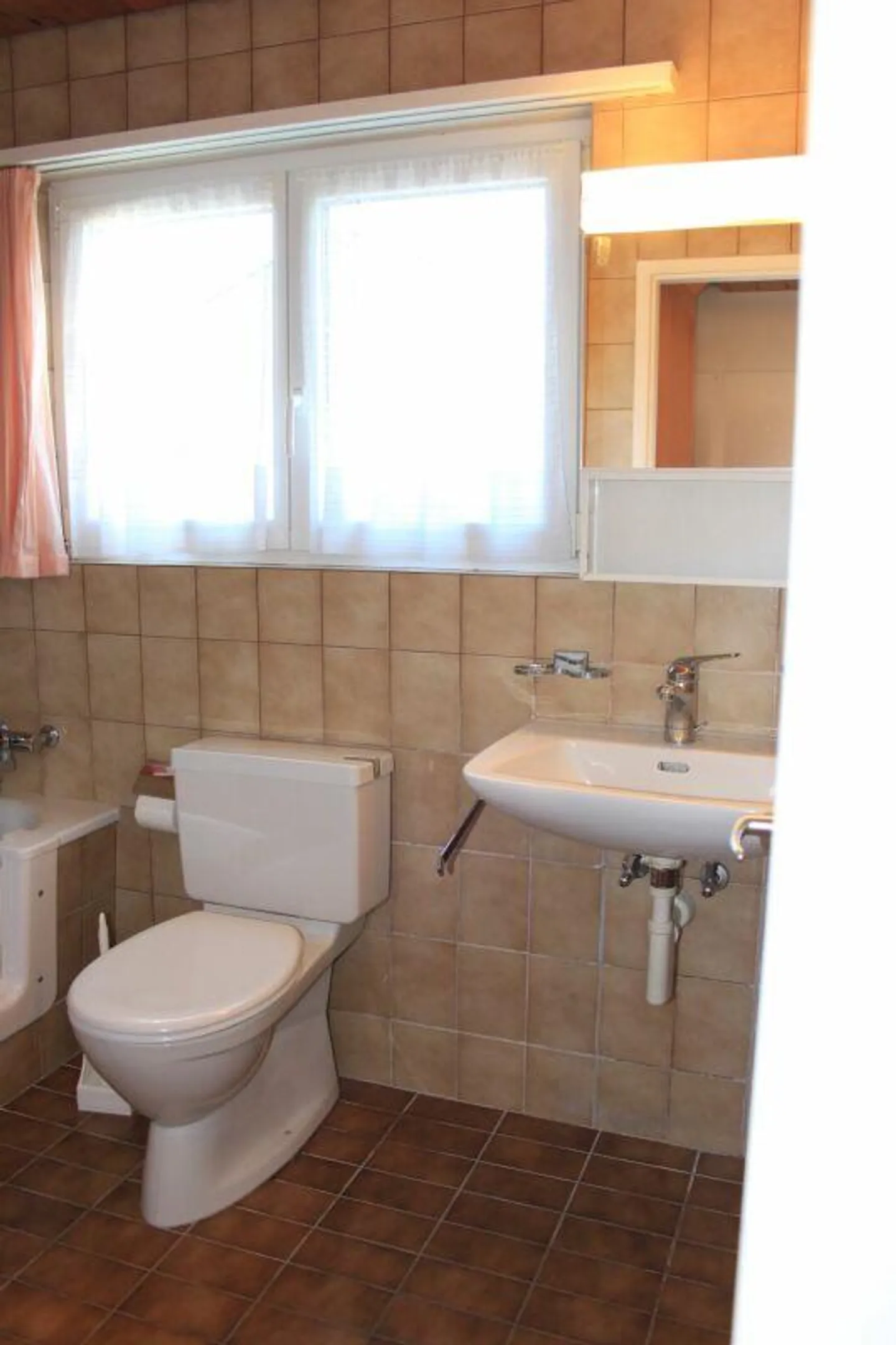 Charmantes Einfamilienhaus mit Garten - Foto 10 von 12