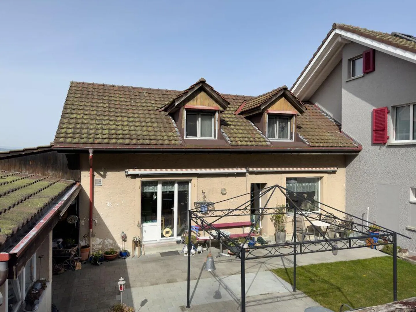 4.5-Room Semi-Detached Single-Family House on an Exceptionally Generous Plot of 948 m² - Photo 4 of 30