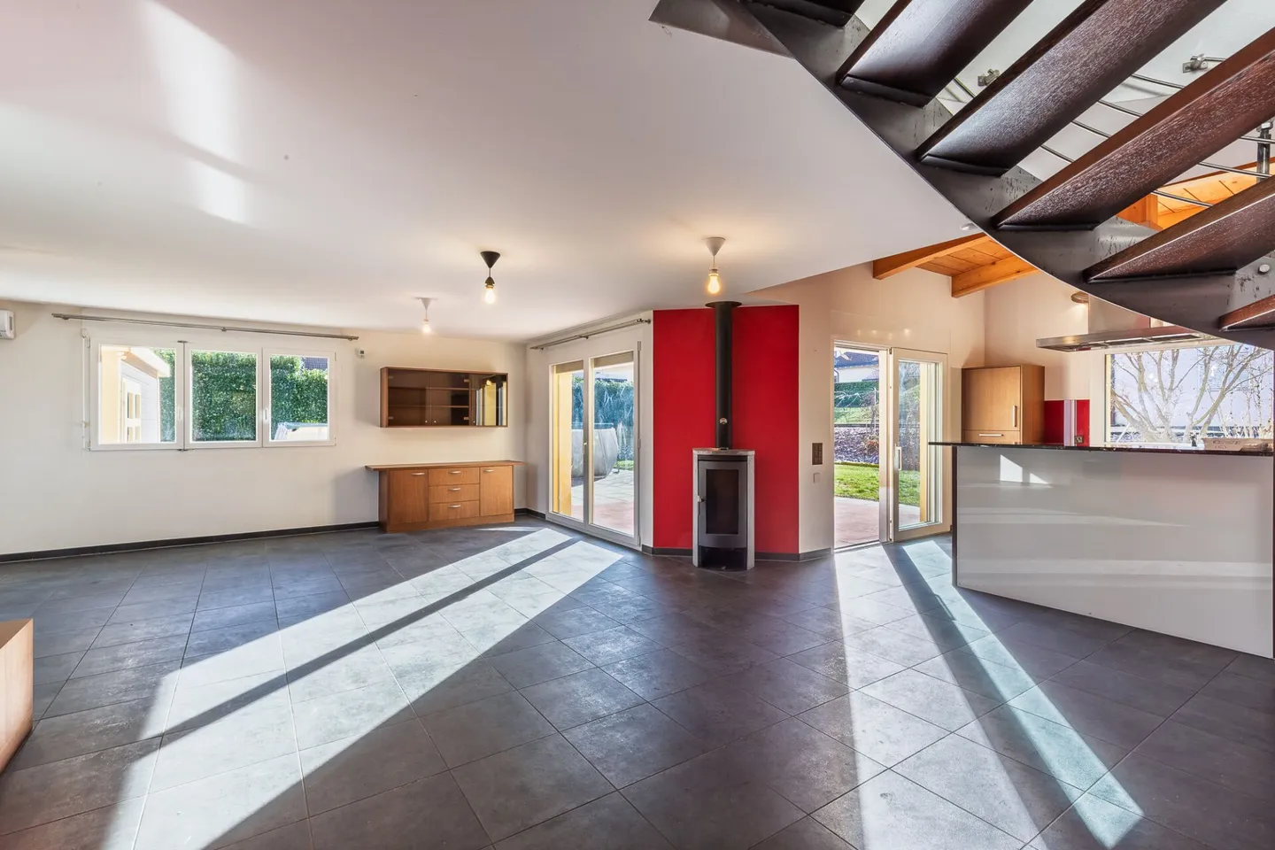 Casa unifamiliare con impianto abitabile, senza vicini! - Foto 6 di 14