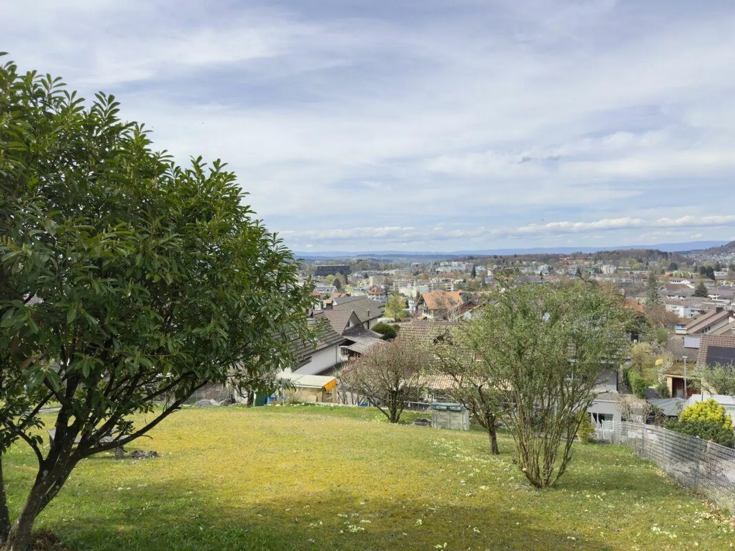 4.5-Room Semi-Detached Single-Family House on an Exceptionally Generous Plot of 948 m² - Photo 23 of 30