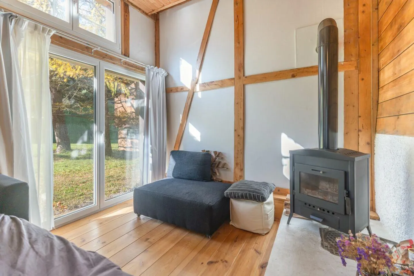 Maison jumelée de 6,5 pièces avec grande remise - Photo 2 sur 14