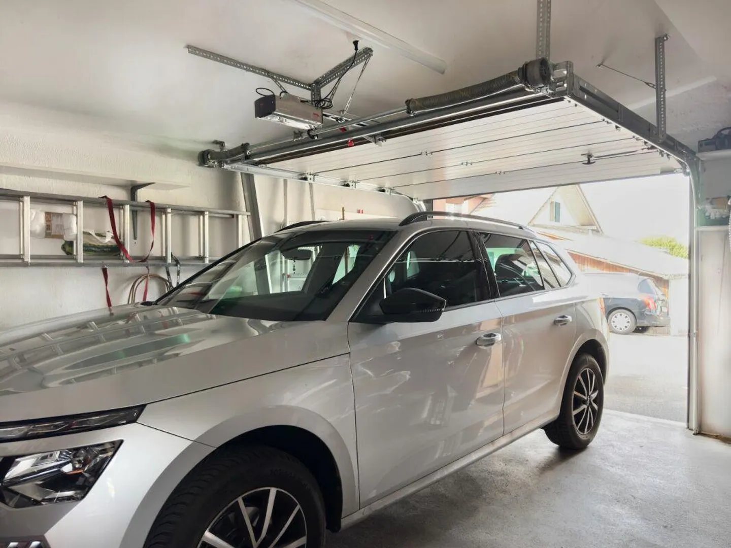 4.5-Room Semi-Detached Single-Family House on an Exceptionally Generous Plot of 948 m² - Photo 14 of 30