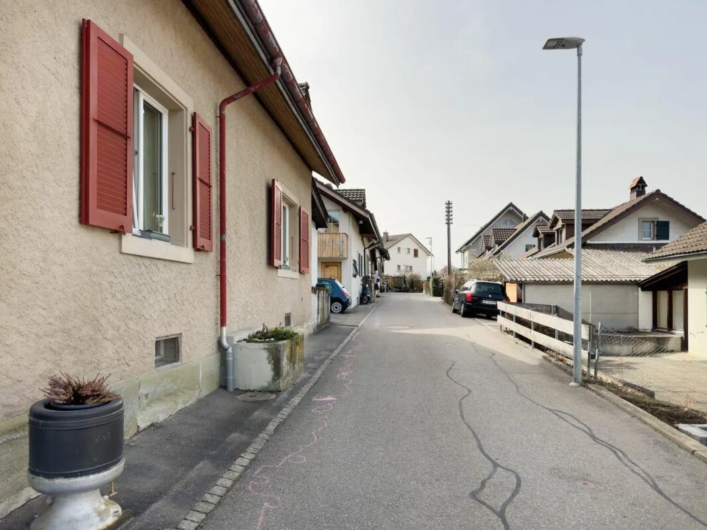 4.5-Room Semi-Detached Single-Family House on an Exceptionally Generous Plot of 948 m² - Photo 15 of 30