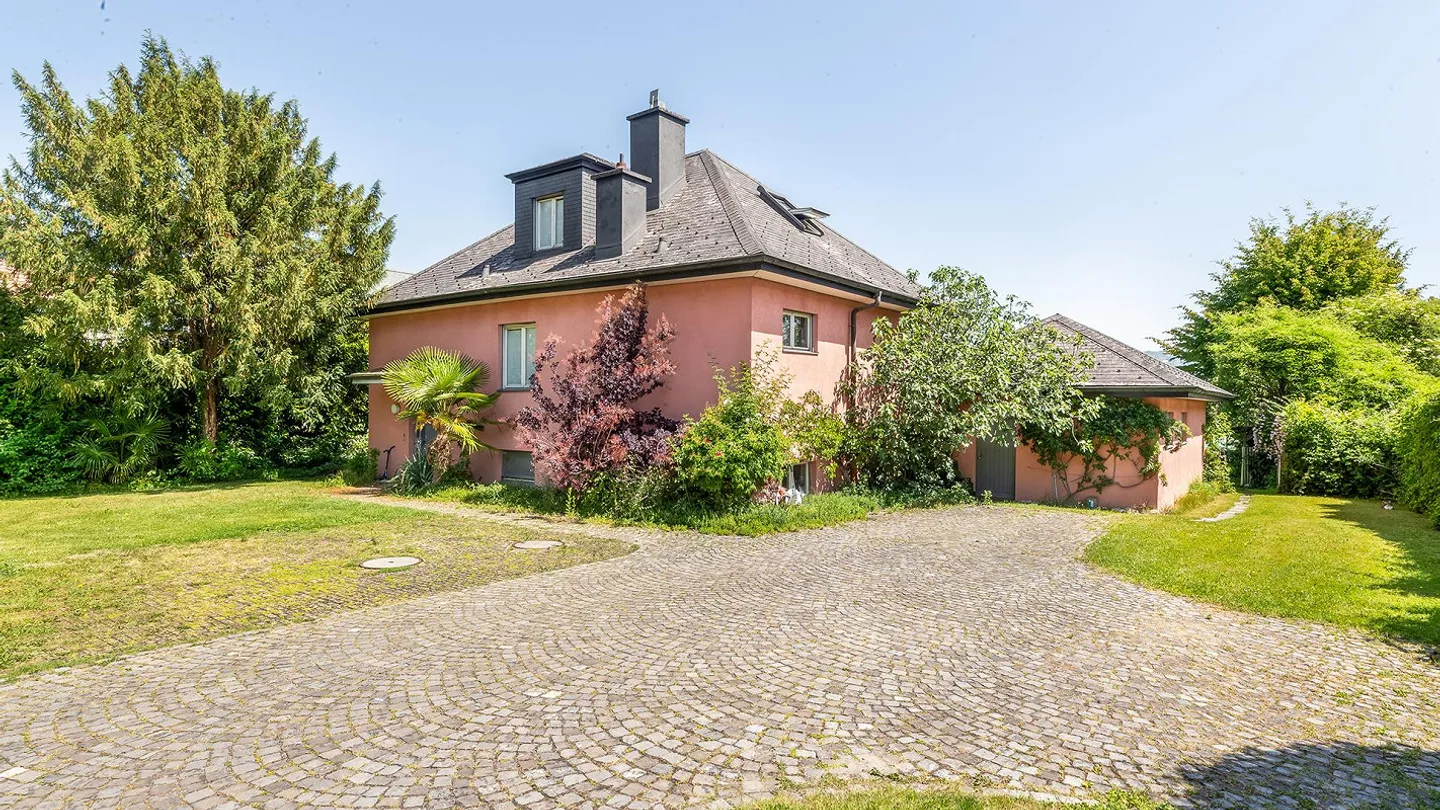 Casa unifamiliare con rimessa per barche e opzioni esclusive - Foto 3 di 5