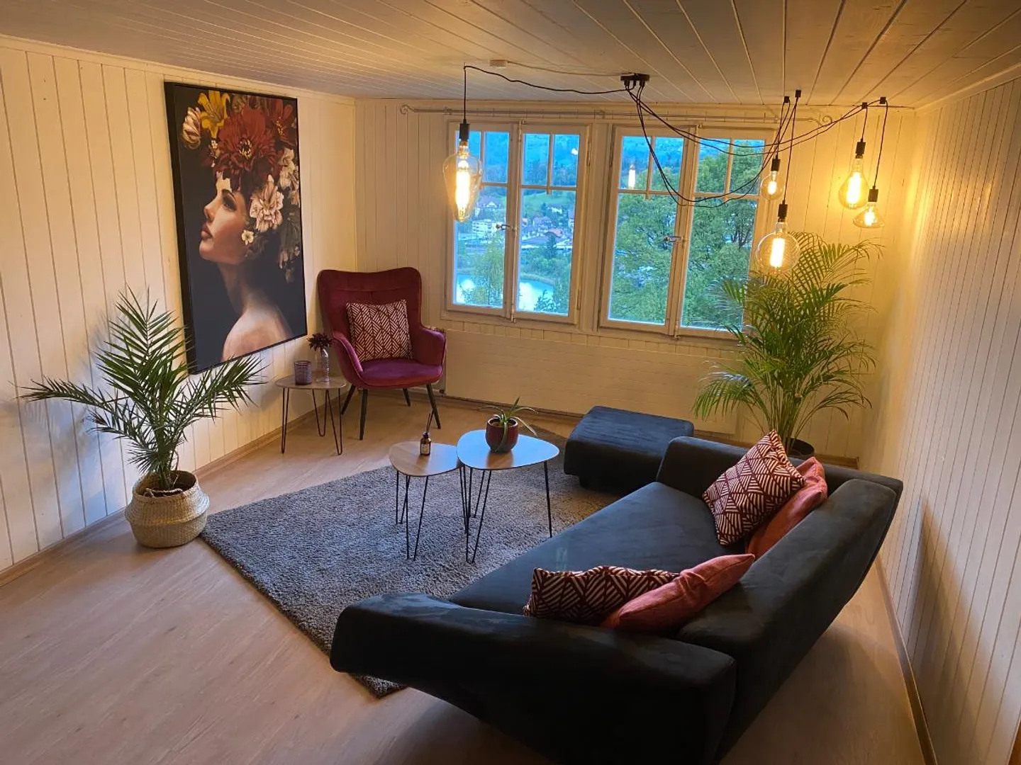 4 Room Penthouse Apartment - Photo 1 of 5