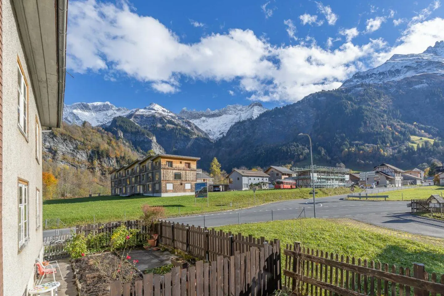 Maison jumelée de 6,5 pièces avec grande remise - Photo 10 sur 14