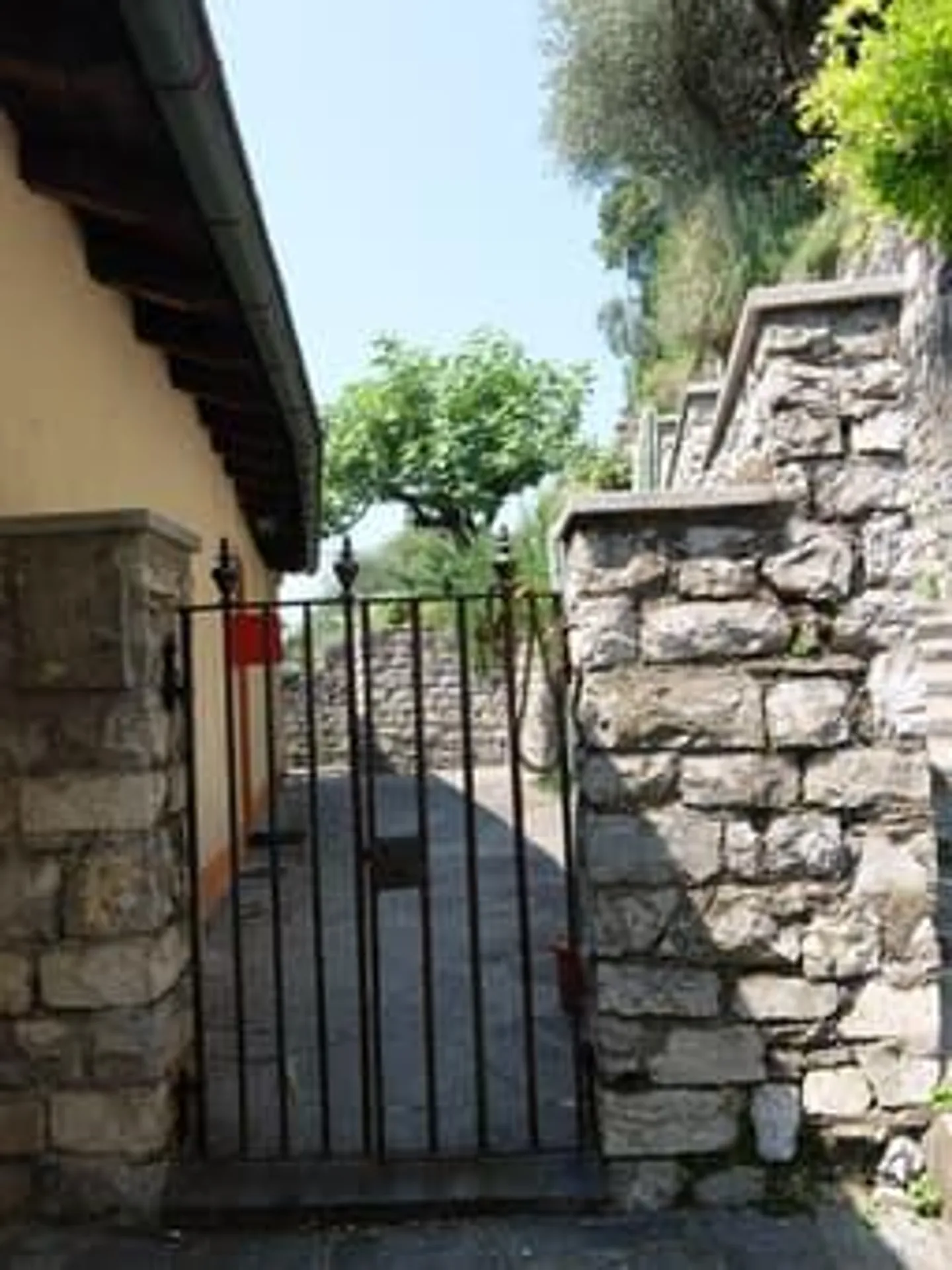 Appartement de charme avec jardin et vue sur le lac - Photo 13 sur 24