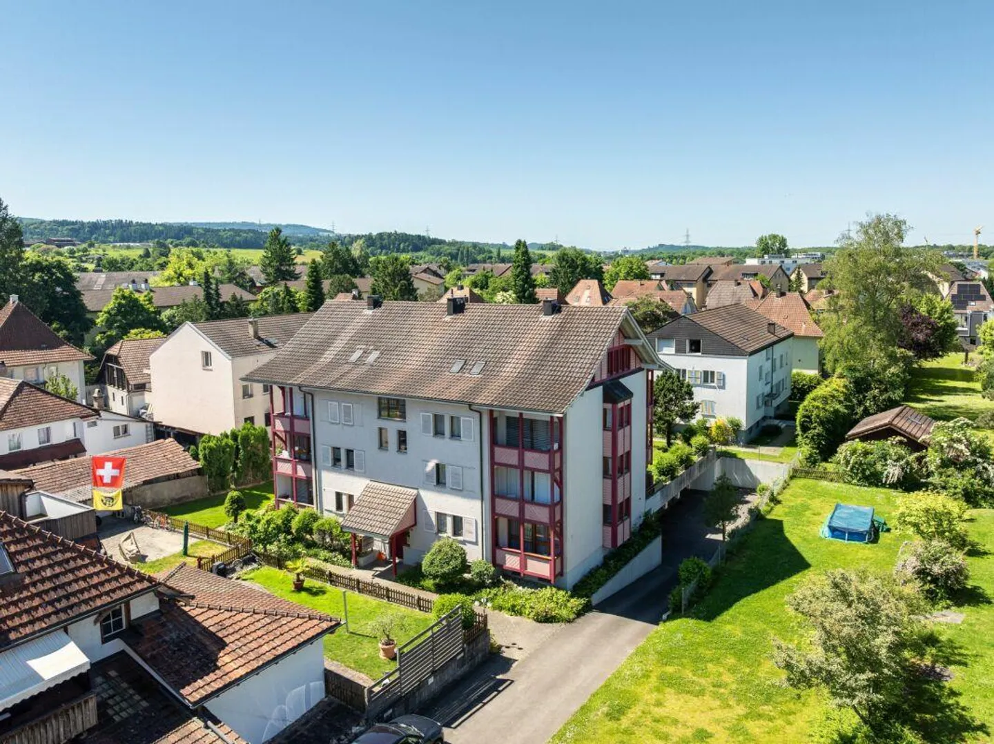 Condominium in a prime location - Photo 2 of 14