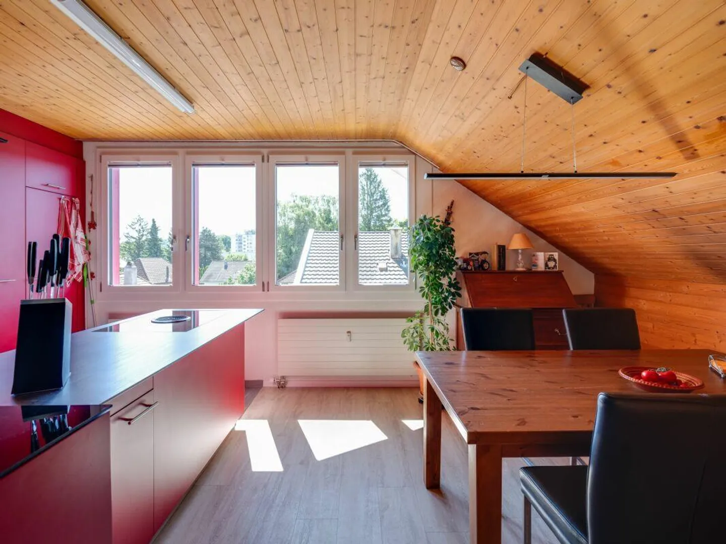 Condominium in a prime location - Photo 6 of 14