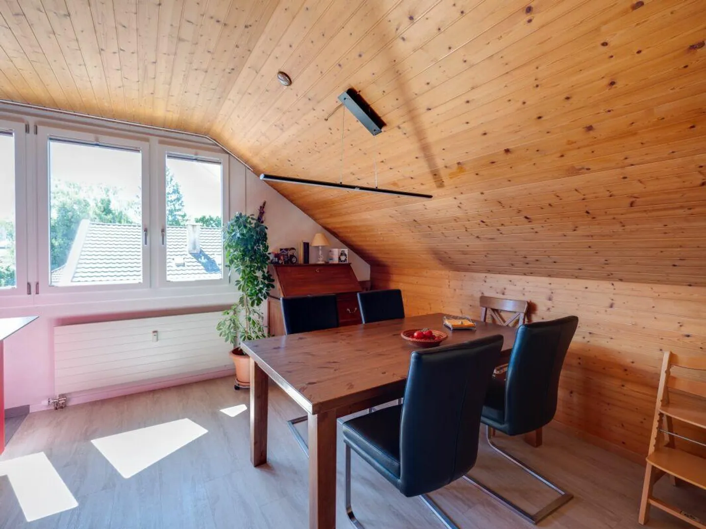 Condominium in a prime location - Photo 7 of 14