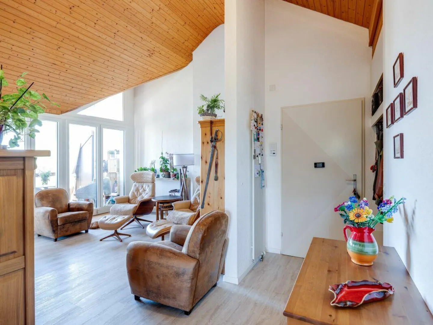 Condominium in a prime location - Photo 9 of 14