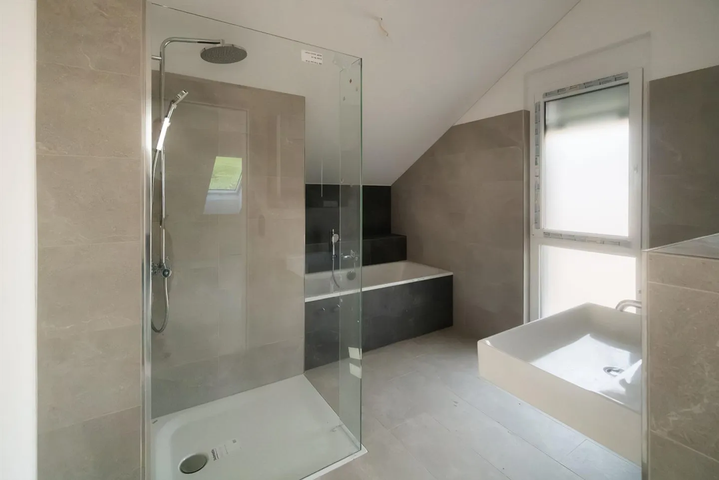 Modernes Apartment mit Bodenseesicht - Foto 9 von 13
