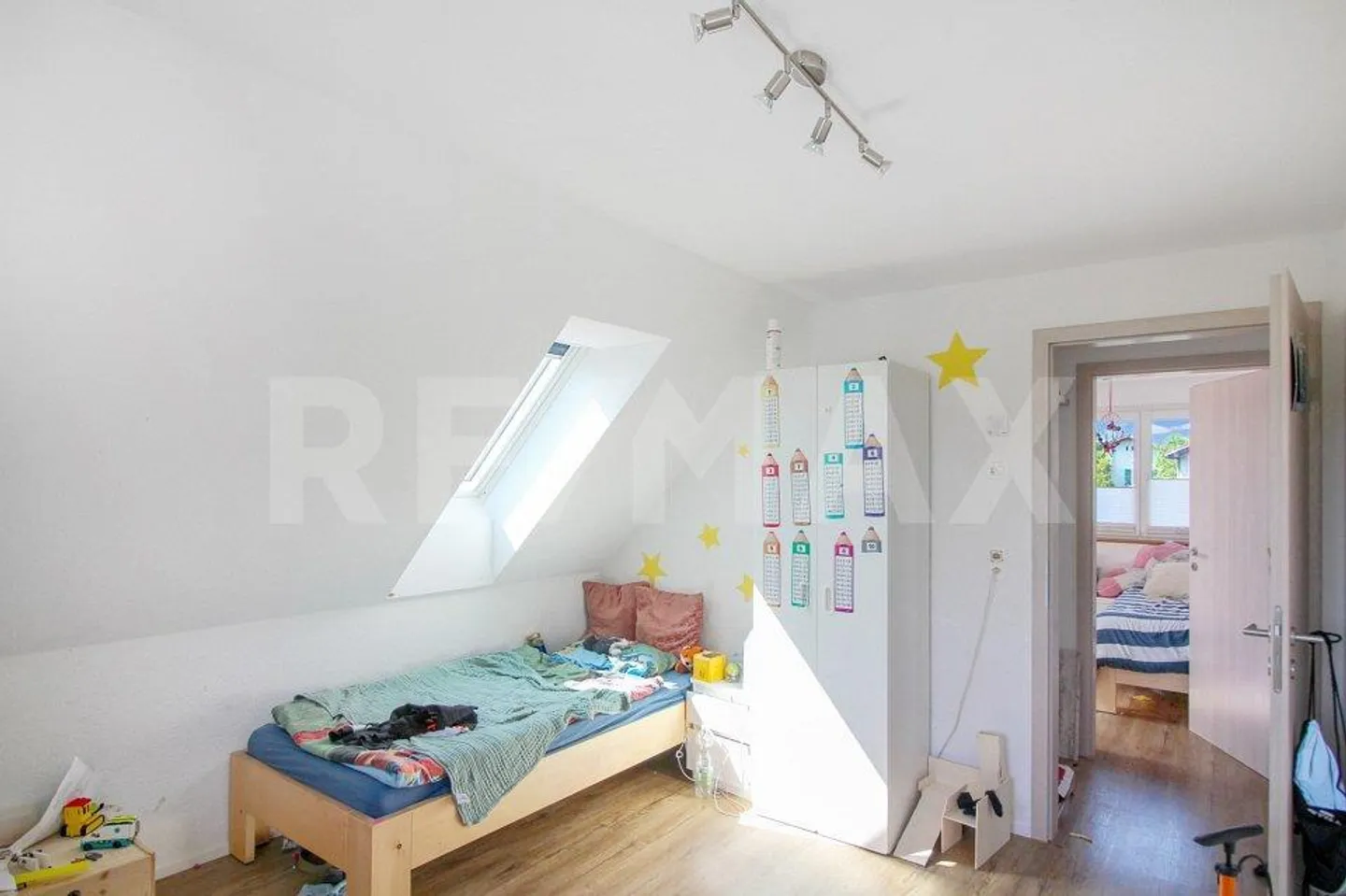 Maison individuelle spacieuse de 5,5 pièces dans un quartier familial... - Photo 9 sur 13