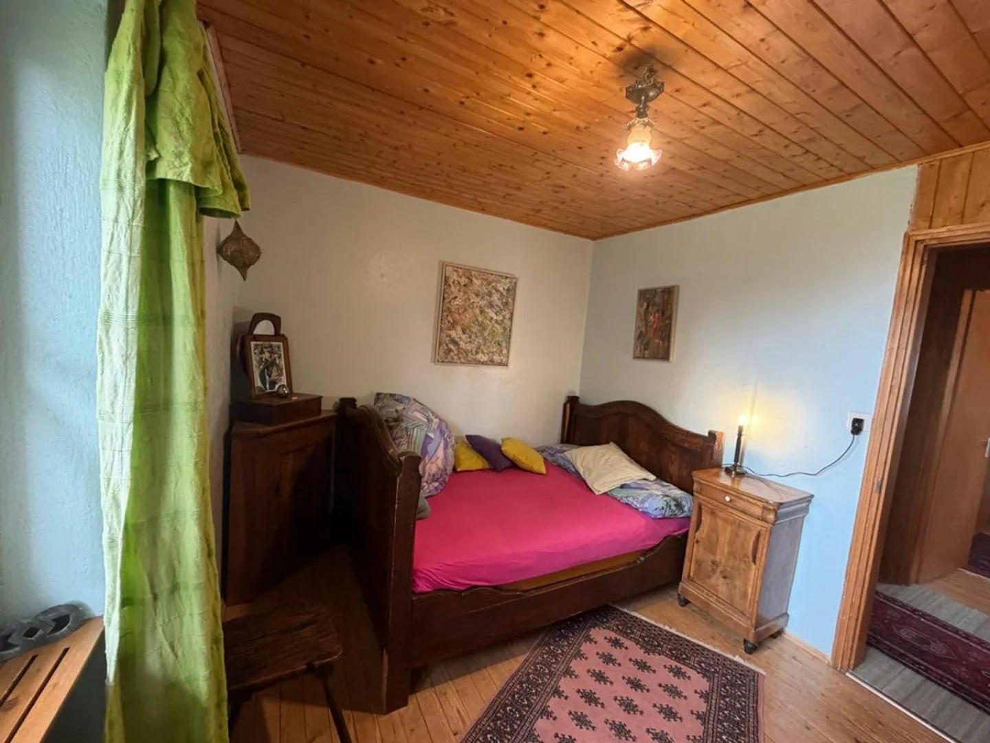 5 1/2-Room Apartment in a Very Quiet, Sunny Location with a View - Photo 7 of 33