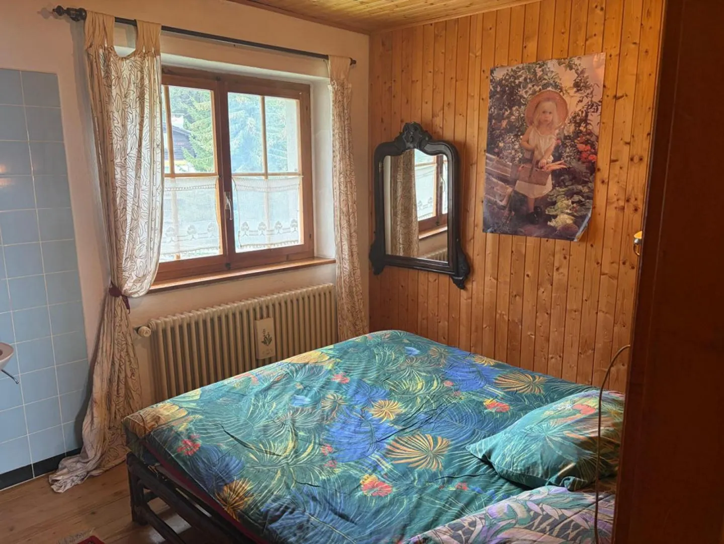 5 1/2-Room Apartment in a Very Quiet, Sunny Location with a View - Photo 8 of 33