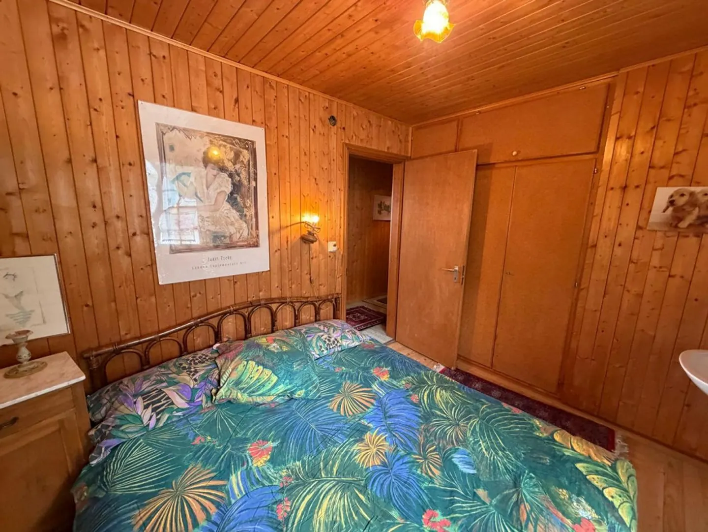5 1/2-Room Apartment in a Very Quiet, Sunny Location with a View - Photo 9 of 33
