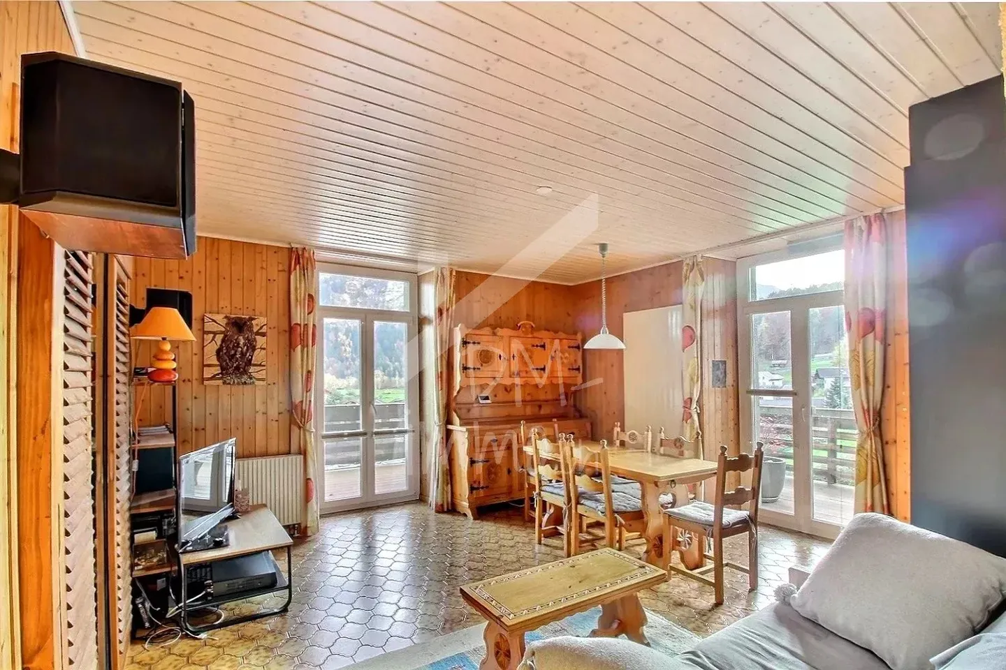 Renovierte 2,5-Zimmer-Wohnung, große Südterrasse - Foto 2 von 9