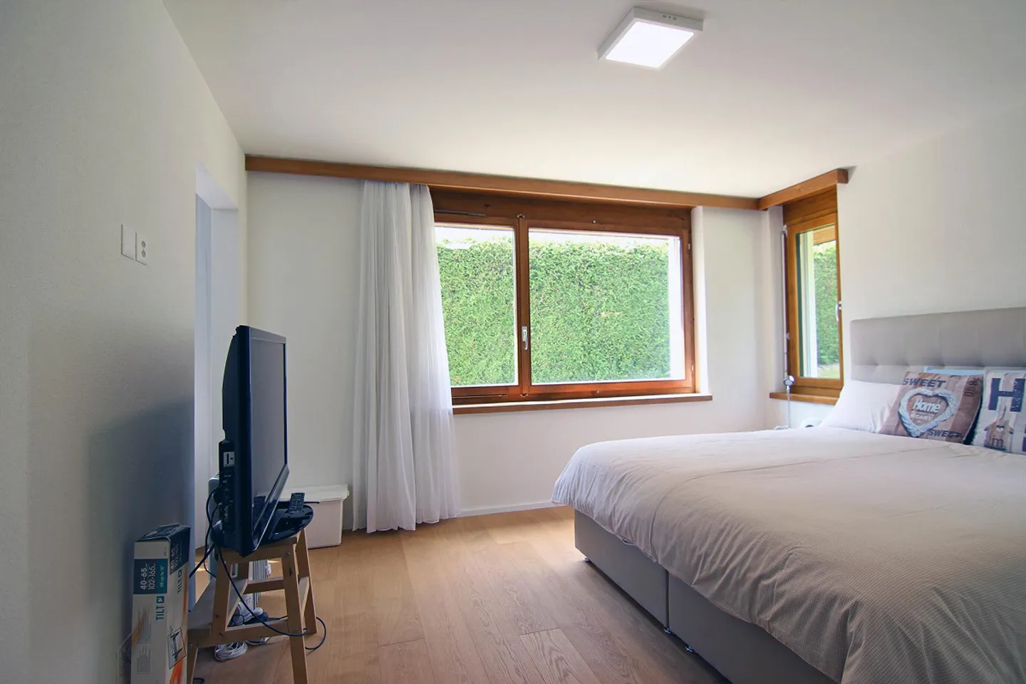 Luxury Dream Home in the Green - Photo 4 of 11