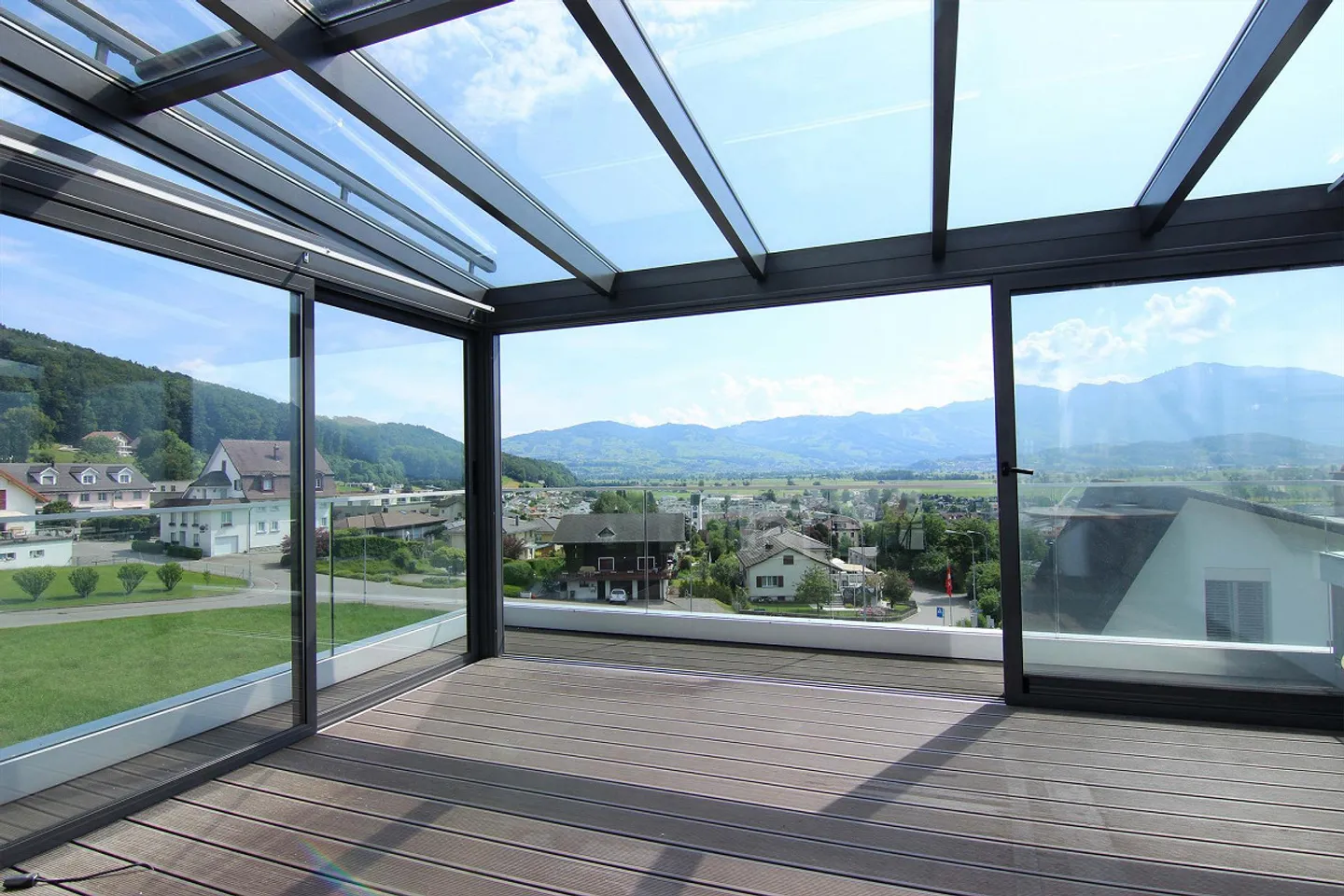 Luxury Dream Home in the Green - Photo 9 of 11