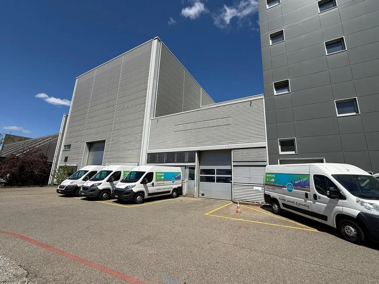 For rent, parking spaces for campers/caravans/boats and trailers - Photo 2 of 3