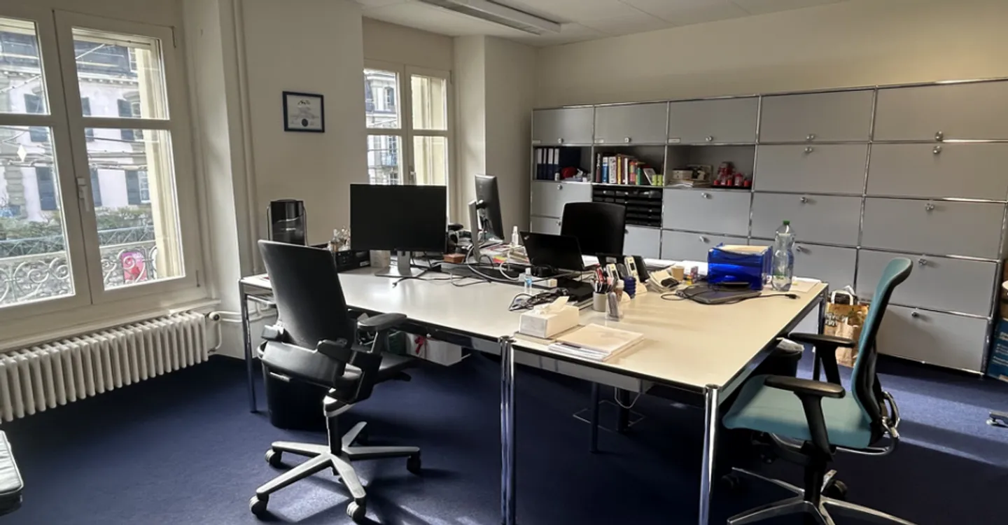 Bureau Lumineux en Emplacement Central - Photo 2 sur 6
