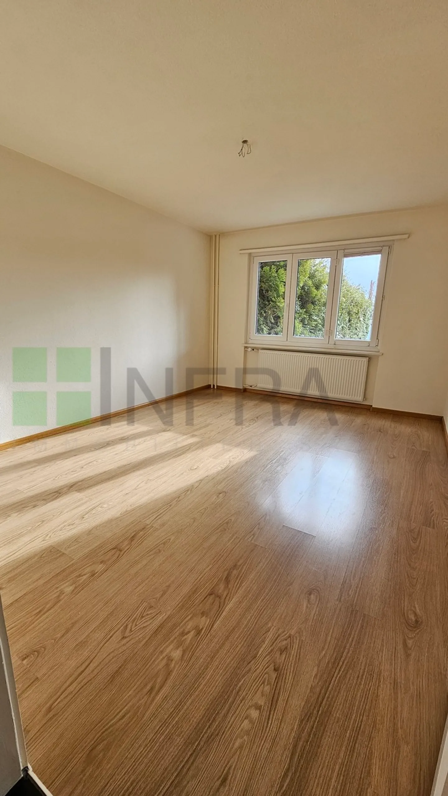 Bellissimo appartamento di 3 stanze con giardino privato e terrazza - Foto 6 di 11