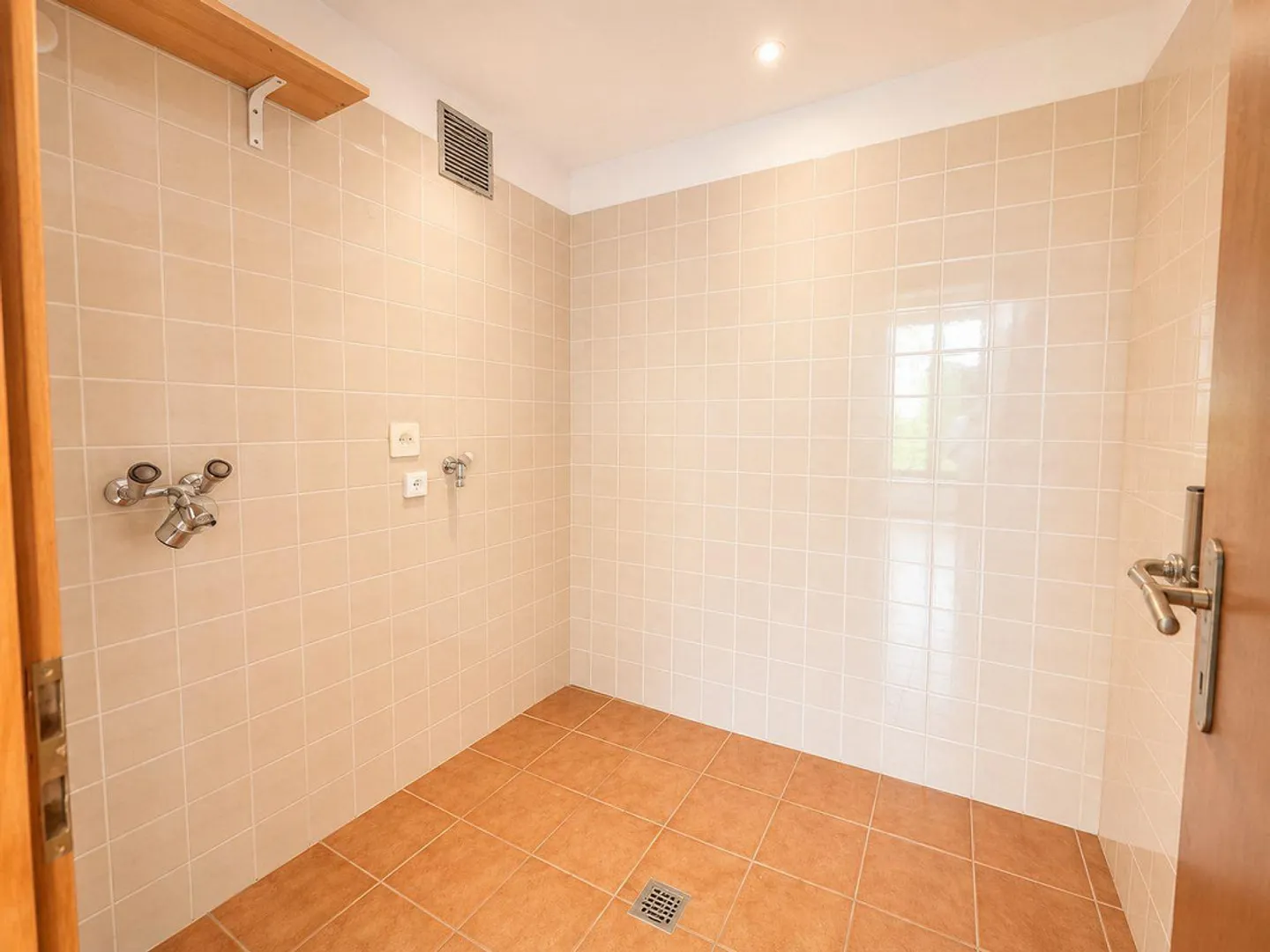 Charming single-family house with private garden in the village of Cimo-Bioggio - Photo 4 of 14
