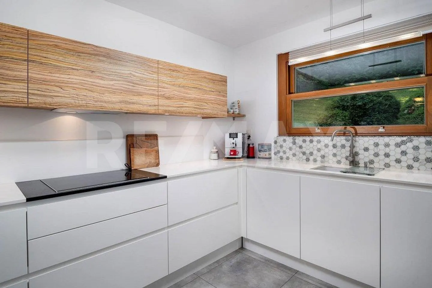 Vivere con vista – Incantevole casa degli anni '30 con appartamento nel verde Kappelerhof - Foto 5 di 13