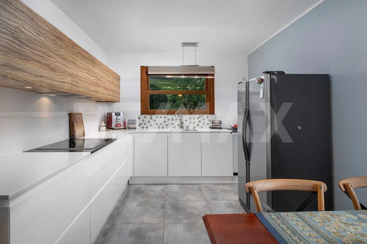 Vivere con vista – Incantevole casa degli anni '30 con appartamento nel verde Kappelerhof - Foto 6 di 13