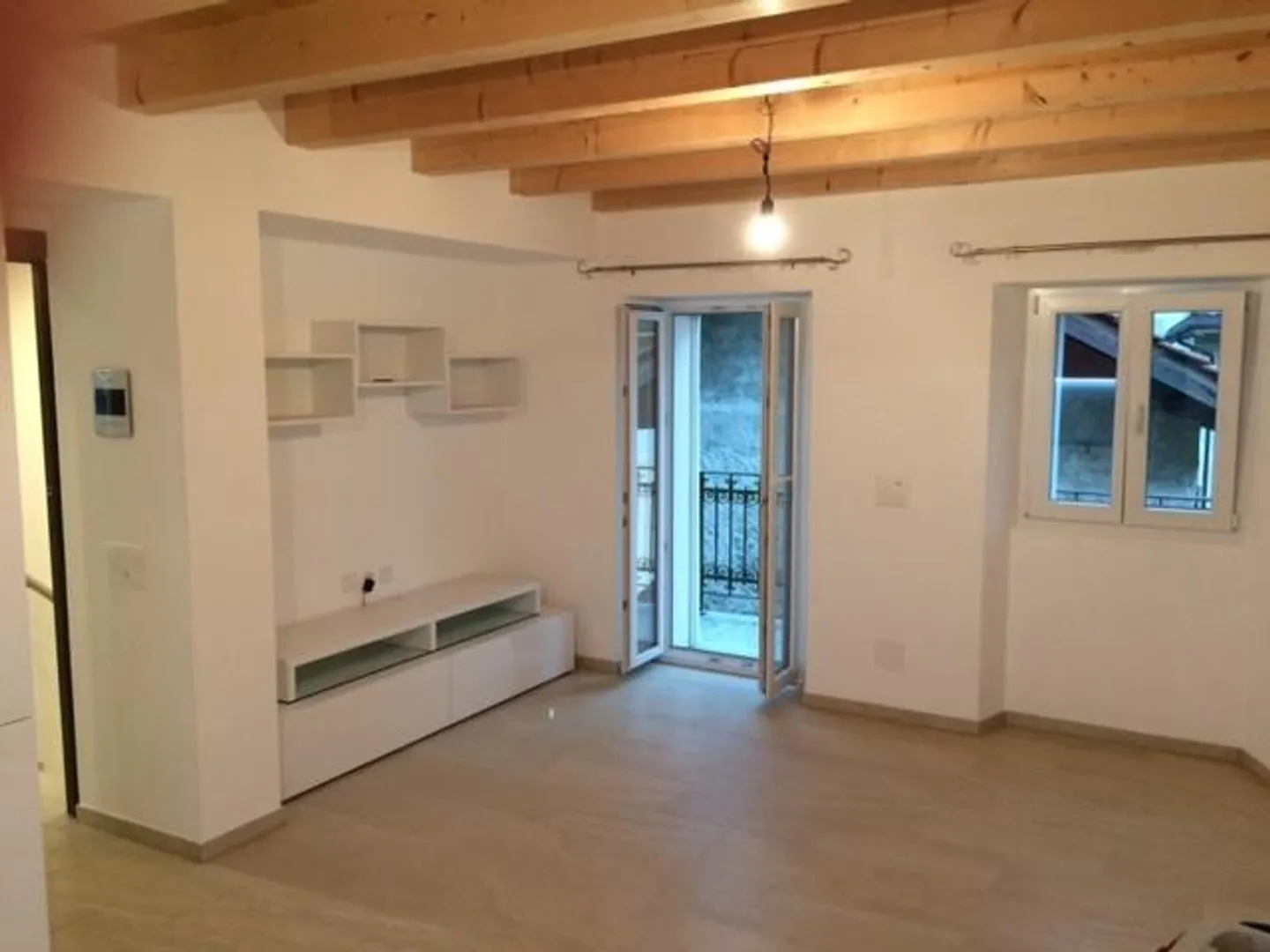 Einfamilienhaus nur wenige Schritte vom Zentrum entfernt - Foto 2 von 11