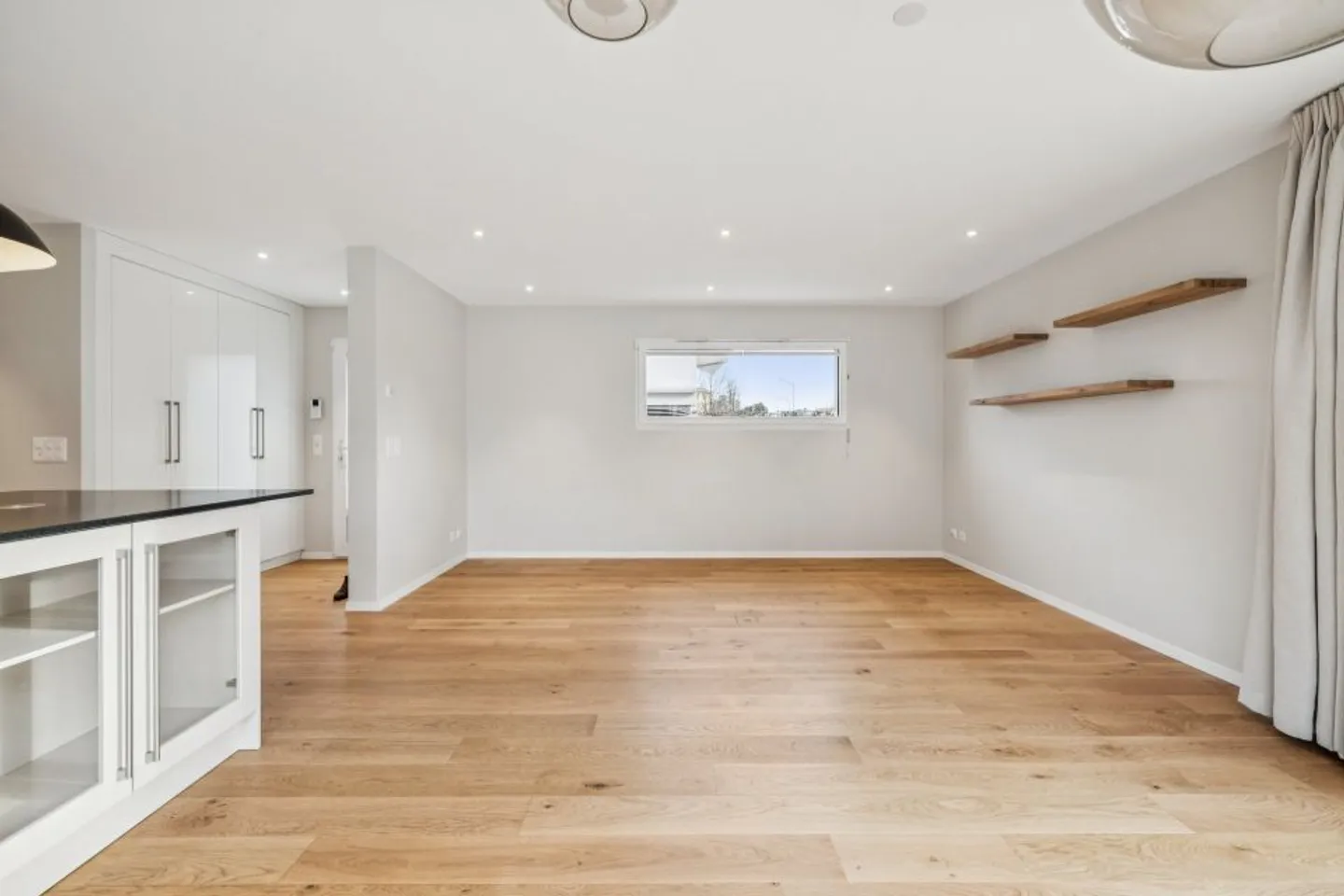 Beautiful townhouse villa with garden and terrace - Photo 3 of 13