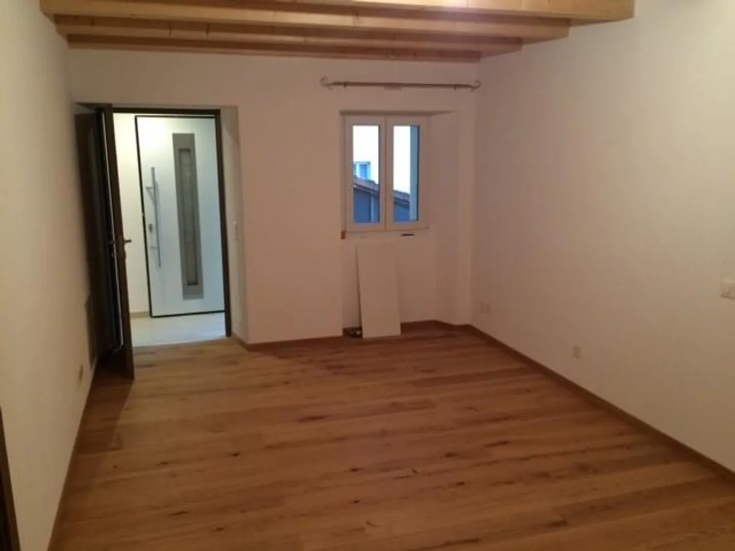 Einfamilienhaus nur wenige Schritte vom Zentrum entfernt - Foto 4 von 11