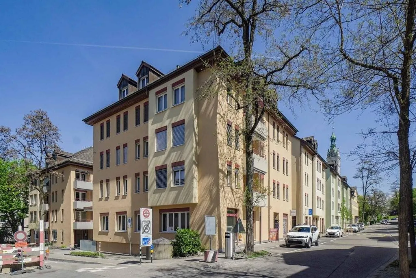 Sonnige, zentrale, frisch renovierte Wohnung - Foto 1 von 8