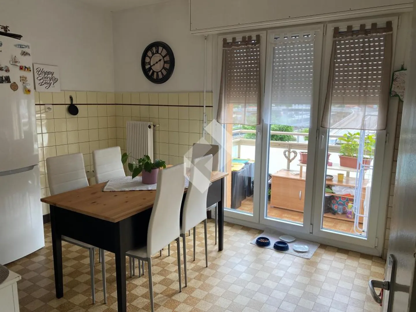 2.5 Room Apartment for Rent - Ideal for Investors - Photo 3 of 9