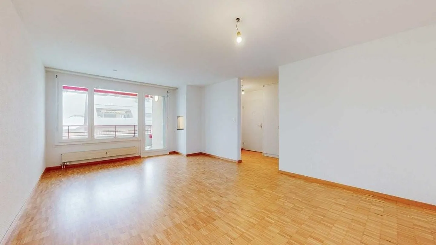 Sonnige, zentrale, frisch renovierte Wohnung - Foto 4 von 8