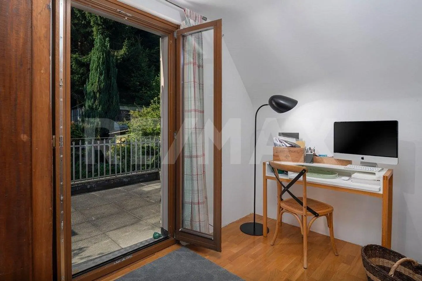 Vivere con vista – Incantevole casa degli anni '30 con appartamento nel verde Kappelerhof - Foto 12 di 13