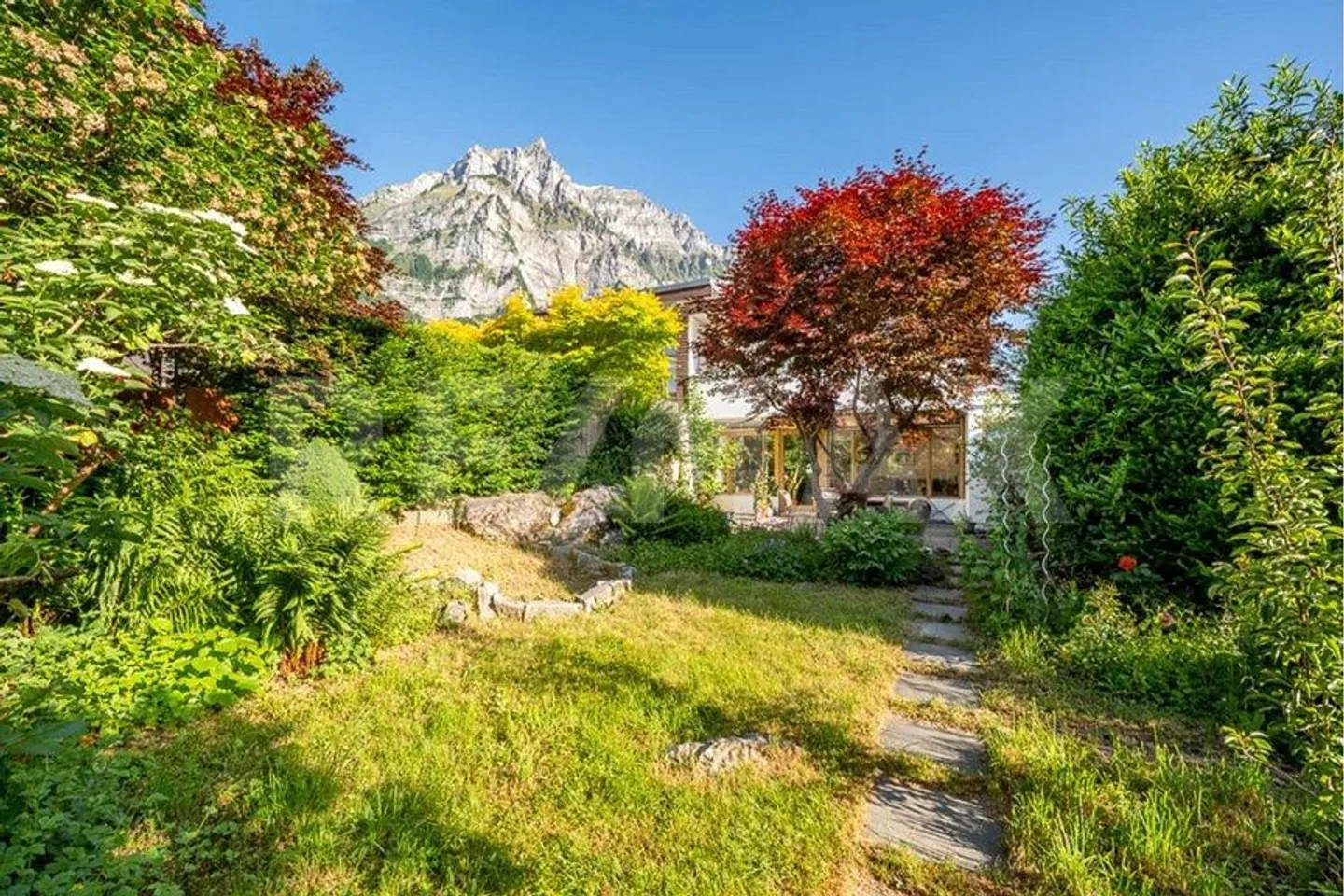 Casa a schiera di 5½ stanze con giardino e garage - Foto 9 di 13