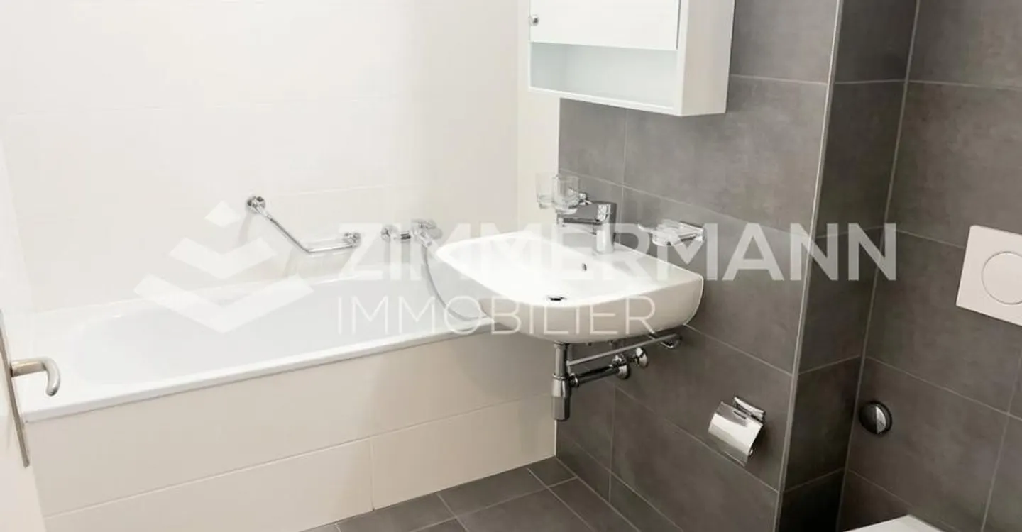 Spazioso appartamento di 2.5 locali a pochi minuti dal lago - Foto 7 di 7
