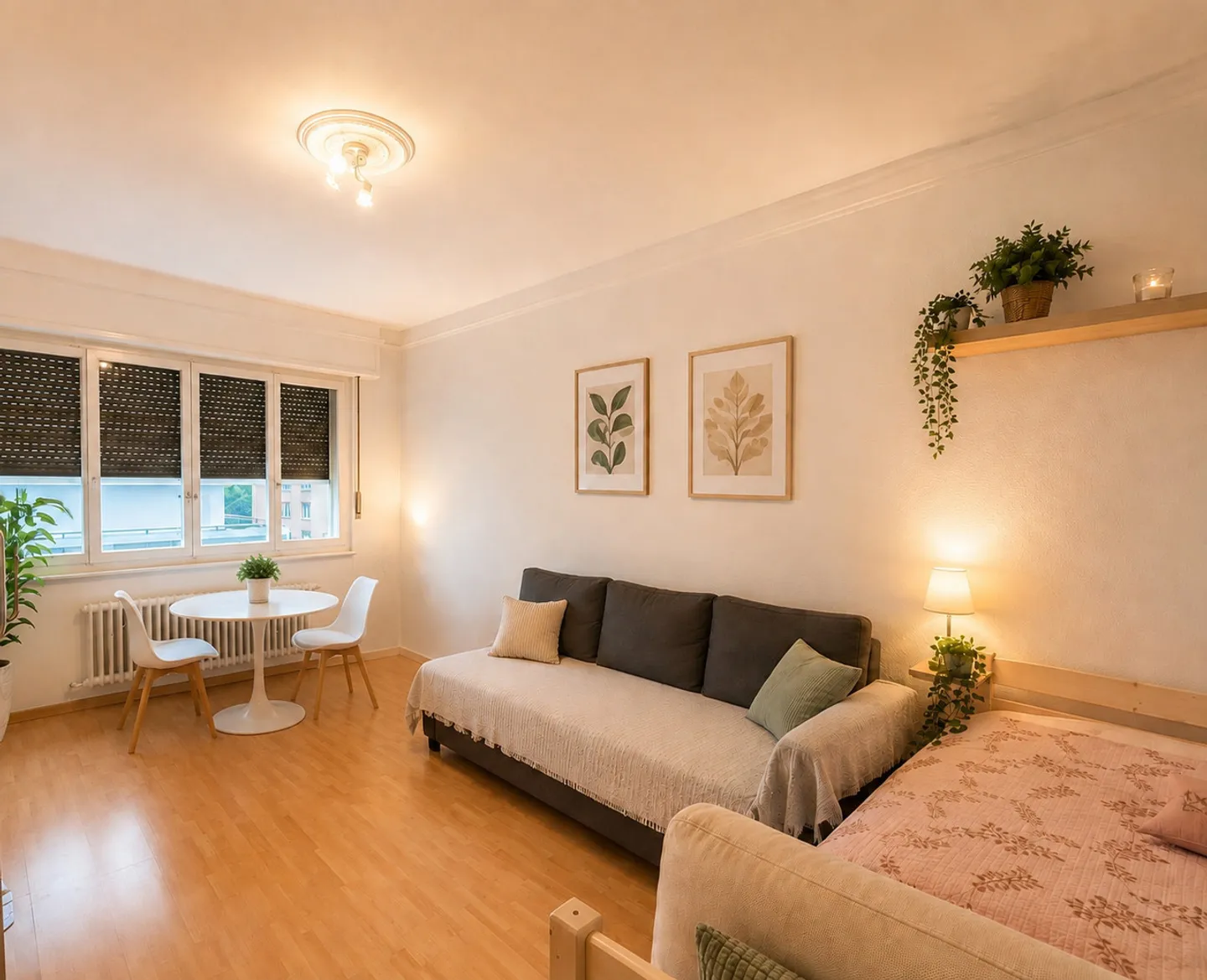 Appartement de 1.5 pièce avec balcon
Idéal pour investisseur - Foto 1 von 4