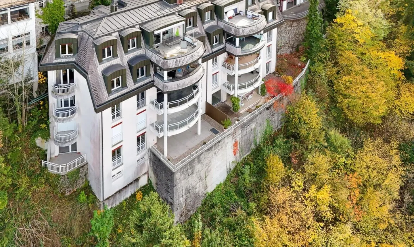 Appartement charmant de 3,5 pièces avec vue imprenable sur le lac et les montagnes - Photo 4 sur 11