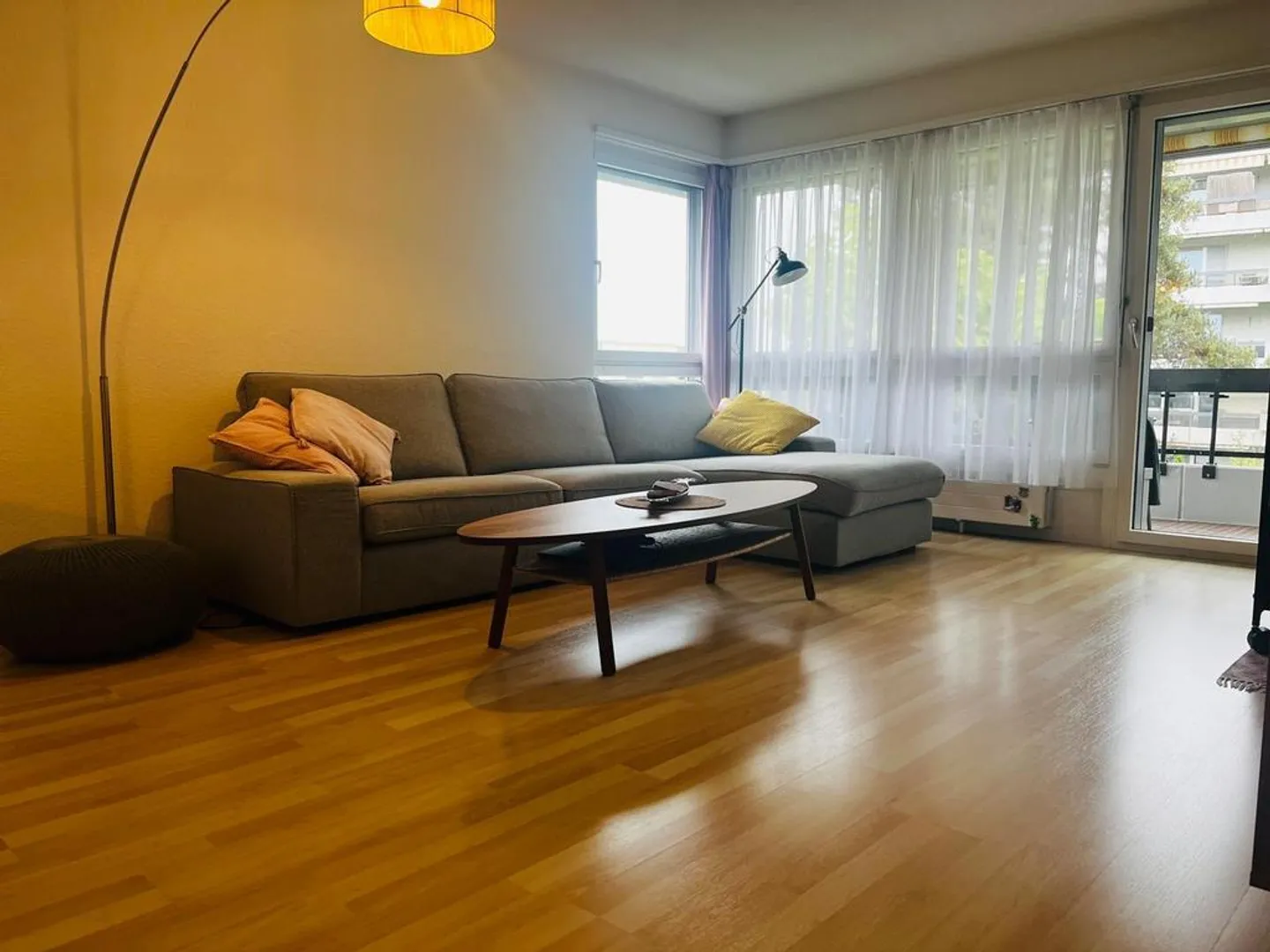 Appartement 3,5 pièces dans un environnement ensoleillé - Photo 4 sur 8