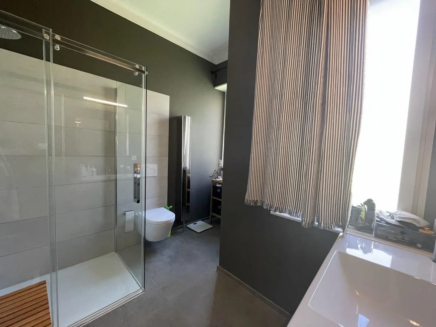 Beautiful 5-room apartment with stunning lake view - Photo 9 of 9