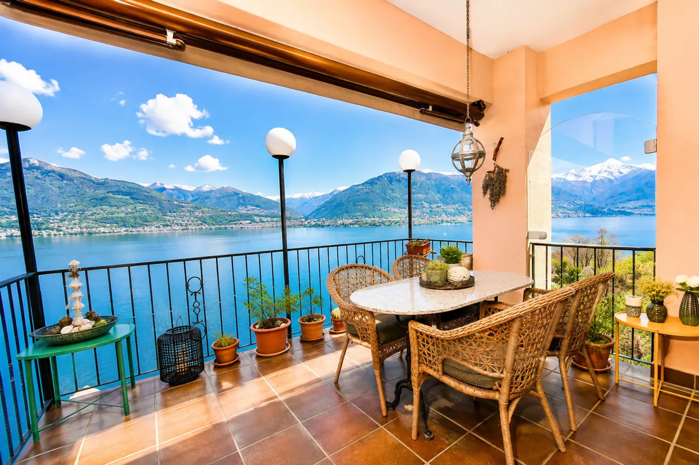 Mediterrane Ferienwohnung mit Seeblick und Aussenpool - Photo 1 of 15